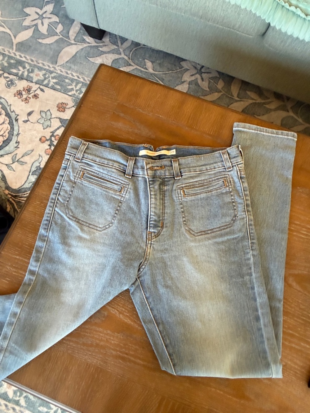 Levi's Light Blue Straight-Leg Jeans with Red Tab - Picture 4 of 7